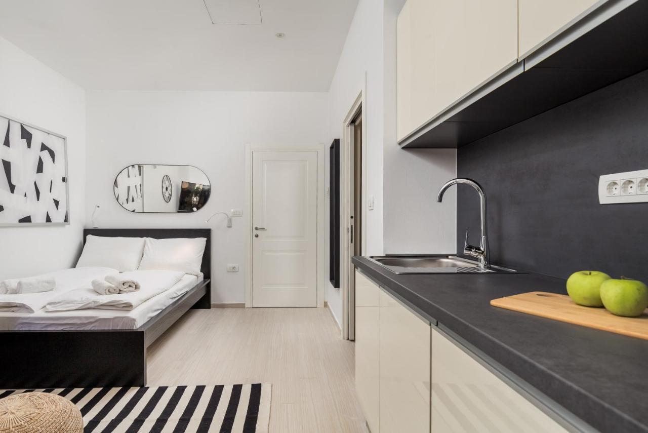 Apartments Harbour View Rijeka Exterior photo