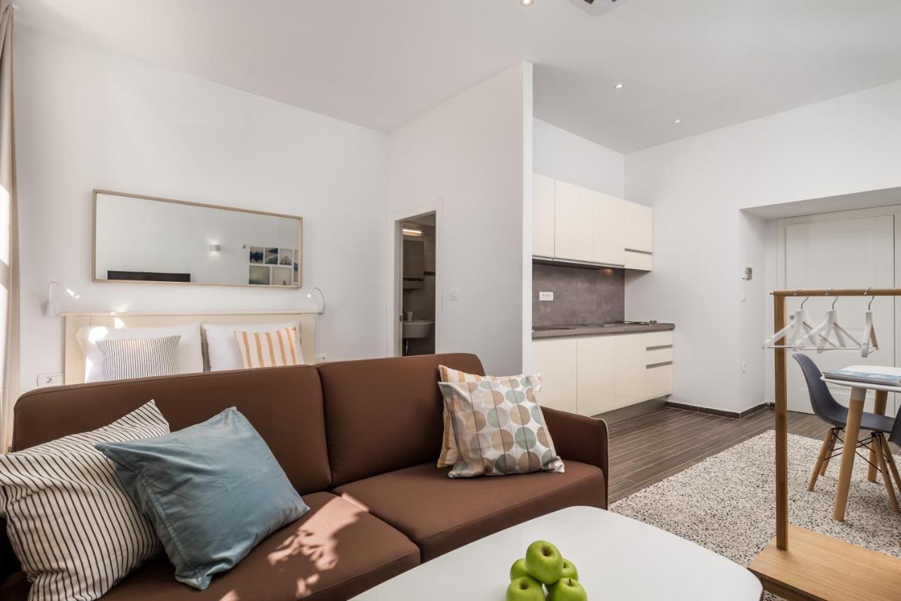Apartments Harbour View Rijeka Exterior photo